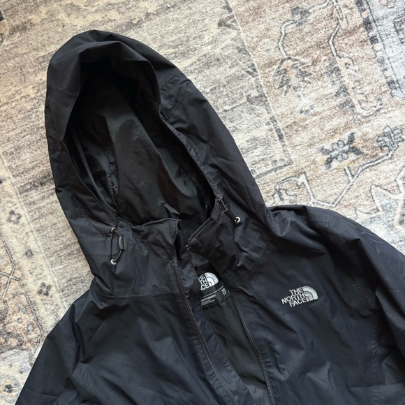 The north face Hyvent wind and rain jacket size XS black - Picture 2 of 11